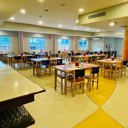 Trivandrum Kazhakuttam Ngoại thất bức ảnh