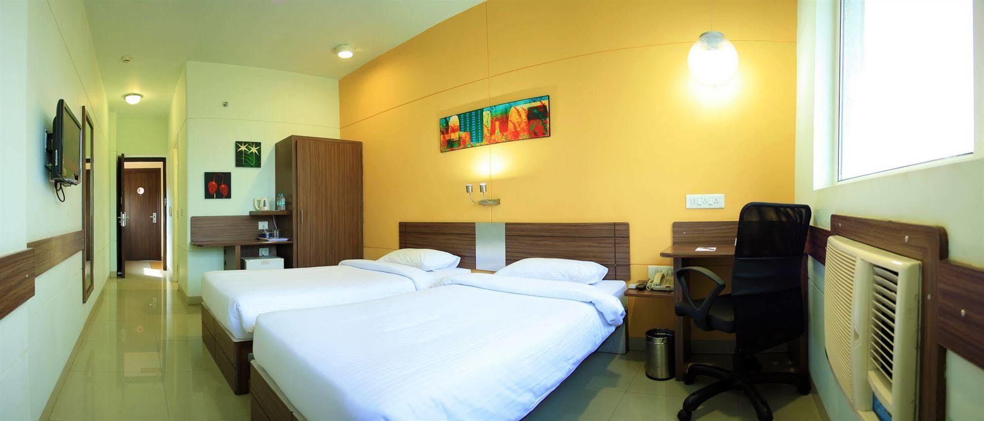 Trivandrum Kazhakuttam Ngoại thất bức ảnh